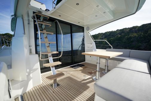 Jeanneau Prestige 460 FLY image