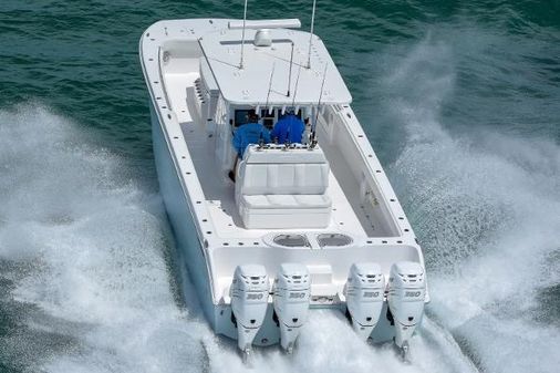 Invincible 40-CATAMARAN image
