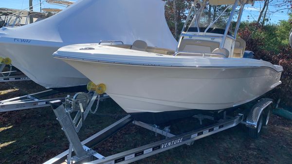 Scout 215 XSF
