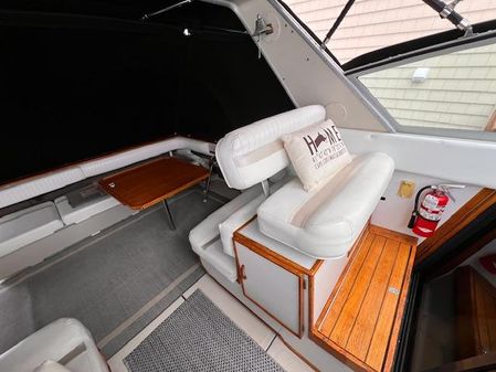 Sea-ray 390-EXPRESS-CRUISER image