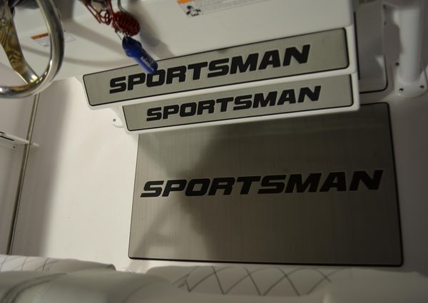 Sportsman Open 242 Center Console image