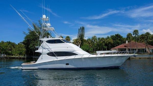 Hatteras 68 Convertible