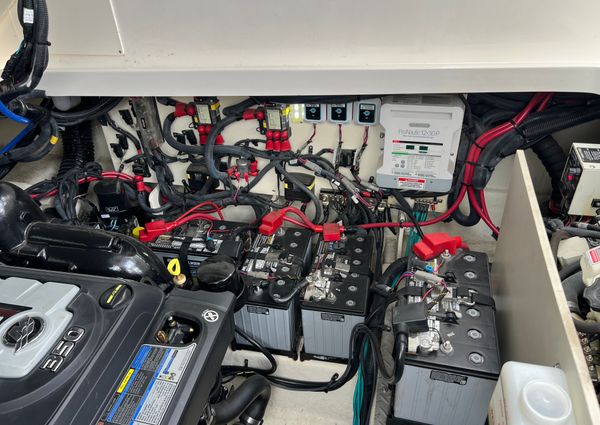 Sea Ray 320 Sundancer image