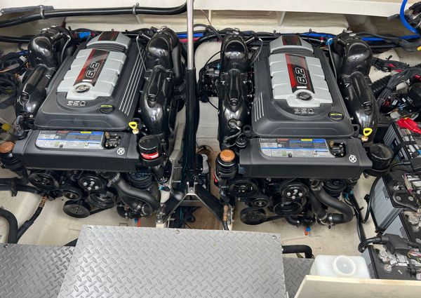 Sea Ray 320 Sundancer image