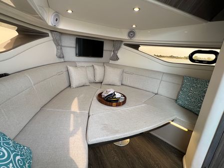 Sea Ray 320 Sundancer image