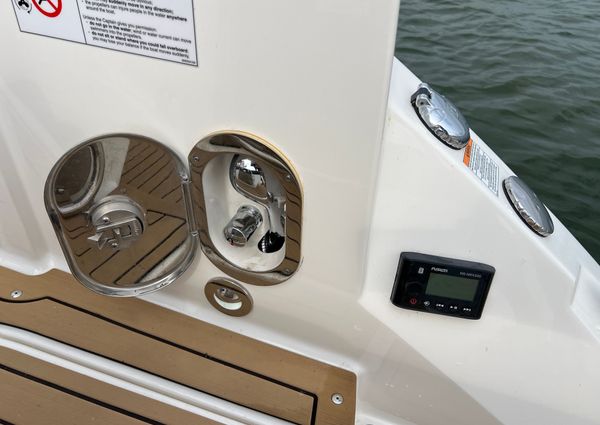 Sea Ray 320 Sundancer image