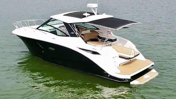 Sea Ray 320 Sundancer 