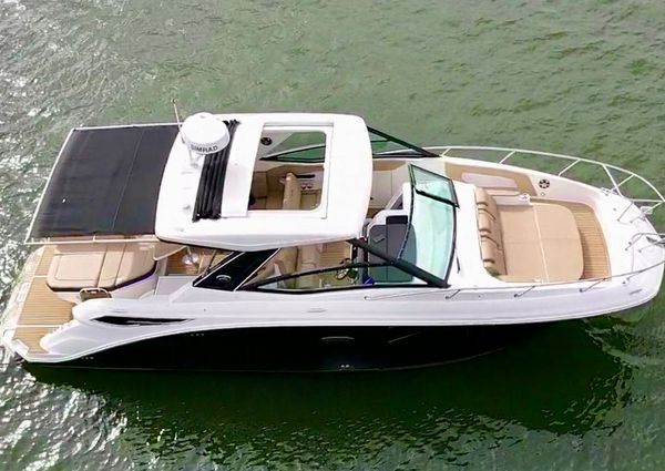 Sea Ray 320 Sundancer image