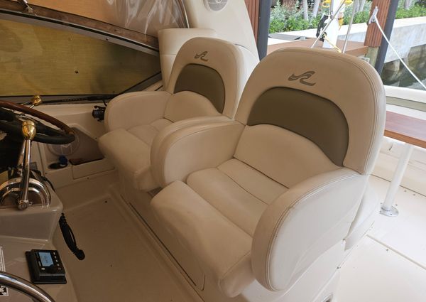 Sea Ray 340 Sundancer image