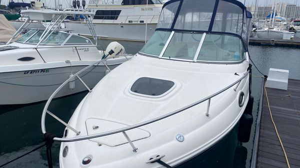 Sea Ray 240 Sundancer