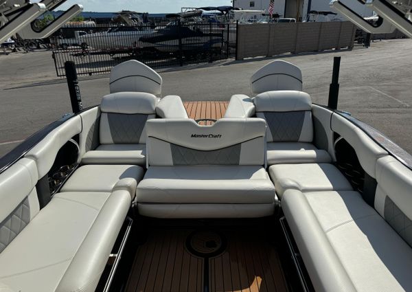 Mastercraft X46 image