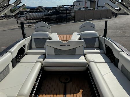 Mastercraft X46 image