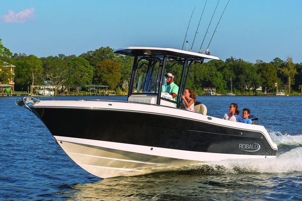 Robalo R242 Explorer - main image