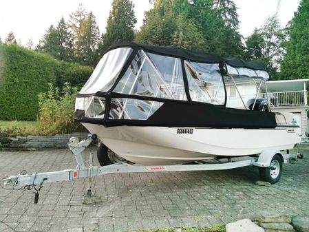 Boston Whaler 170 Montauk image