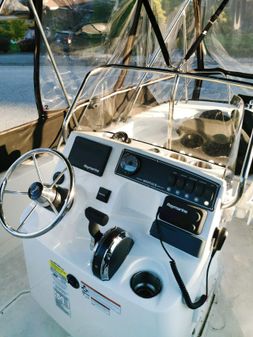 Boston Whaler 170 Montauk image