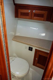 Ocean Sport Roamer 33' image