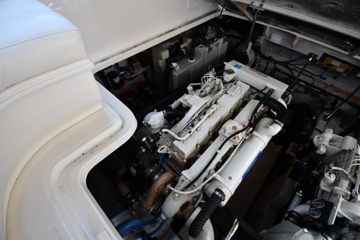 Sea Ray 420 Sundancer image