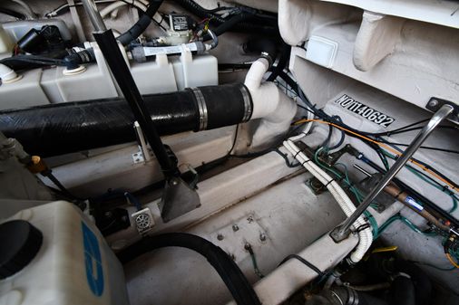 Sea Ray 420 Sundancer image