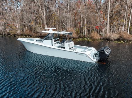 Front Runner 36 Center Console image