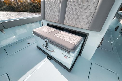 Front Runner 36 Center Console image