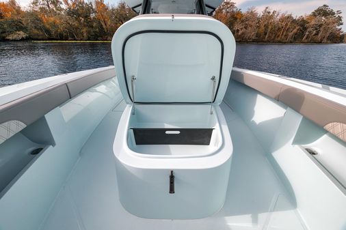 Front Runner 36 Center Console image