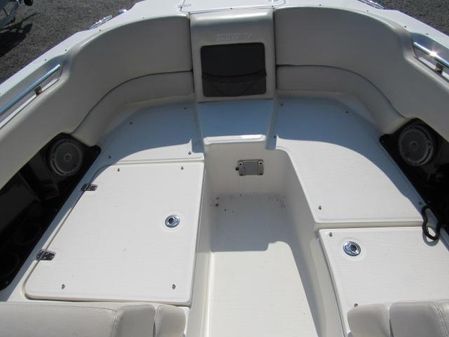 Boston-whaler 230-VANTAGE image