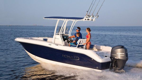 Robalo R200 Center Console