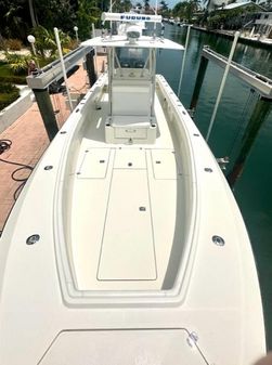 SeaVee 32 image