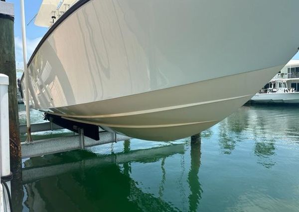 SeaVee 32 image