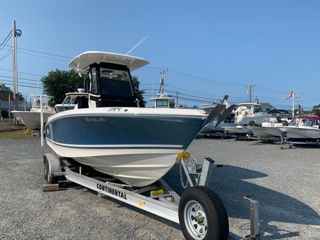 Boston-whaler 230-OUTRAGE image