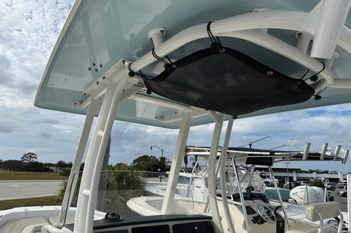 Boston Whaler 240 Dauntless image