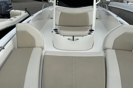 Boston Whaler 240 Dauntless image