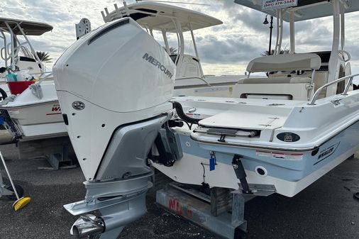 Boston Whaler 240 Dauntless image