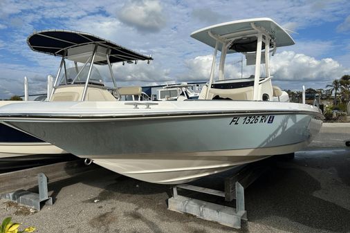 Boston Whaler 240 Dauntless image