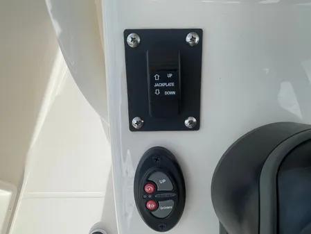 Grady-White 251 Coastal Explorer image