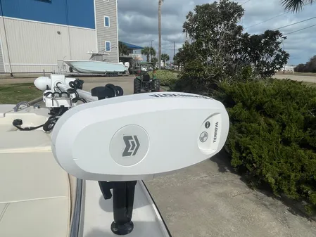 Grady-White 251 Coastal Explorer image