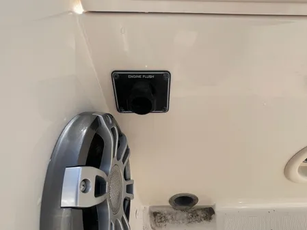 Grady-White 251 Coastal Explorer image