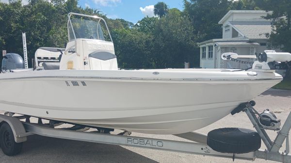 Robalo 226 Cayman 