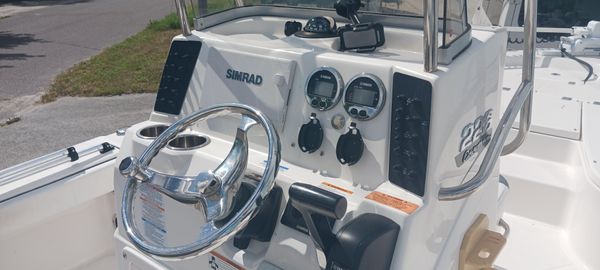 Robalo 226-CAYMAN image