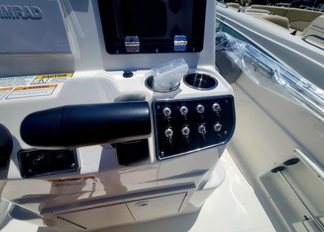 NauticStar 211 Hybrid image