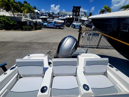 NauticStar 211 Hybrid image