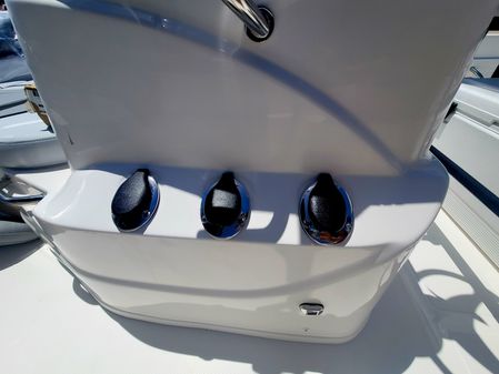 NauticStar 211 Hybrid image