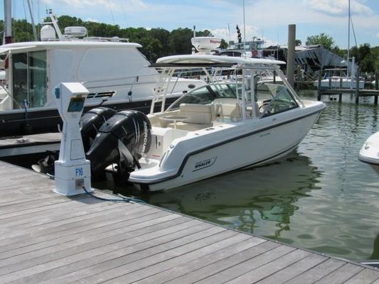 Boston Whaler 270 Vantage - main image