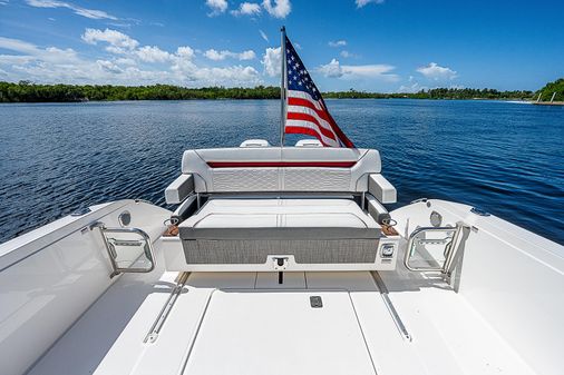 Tiara Yachts 34 LS image