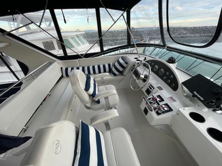 Bayliner 4087 Aft Cabin image