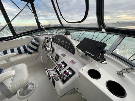 Bayliner 4087 Aft Cabin image