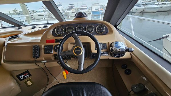 Carver 450 Voyager Pilothouse image