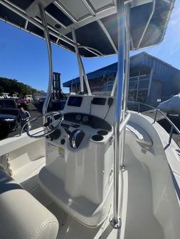 Boston Whaler 190 Outrage image