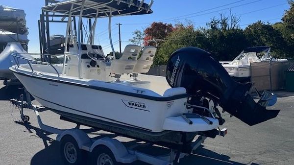 Boston Whaler 190 Outrage 