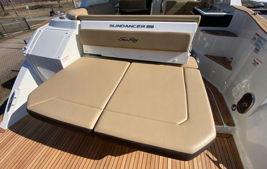 Sea Ray 320 Sundancer image